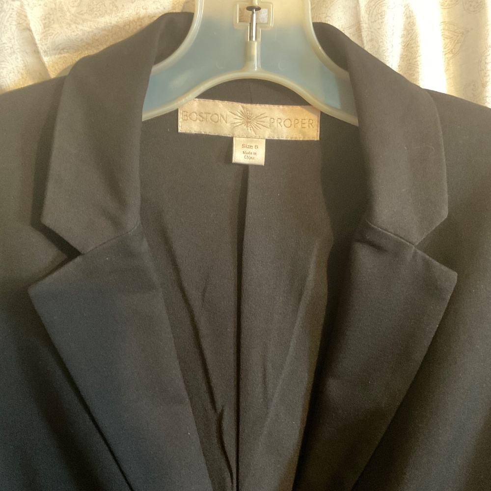 Blazer - Picture 3 of 4